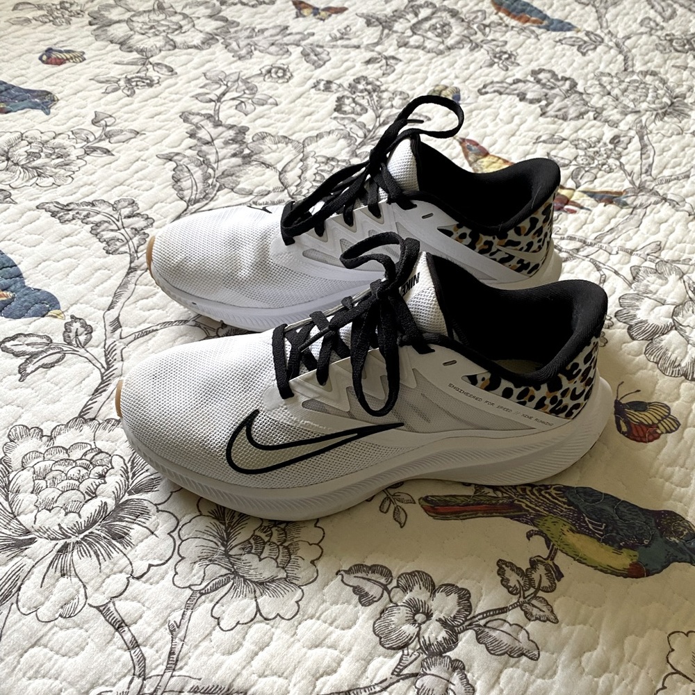 Women’s Nike Tennis Shoes